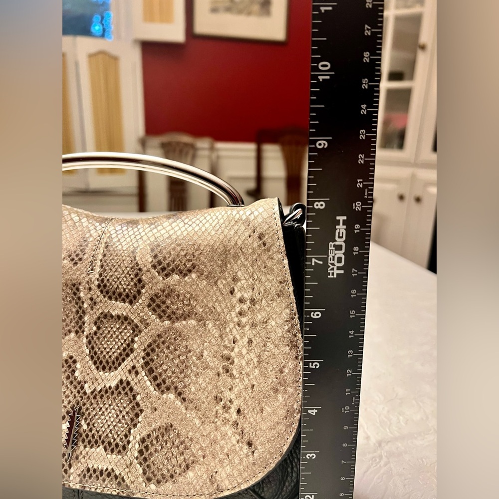 NWOT Thacker New York Snake Print Shoulder Bag - Black and Orange - Picture 15 of 15